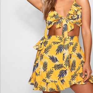 Boohoo Top and Skirt Set (Never Worn)